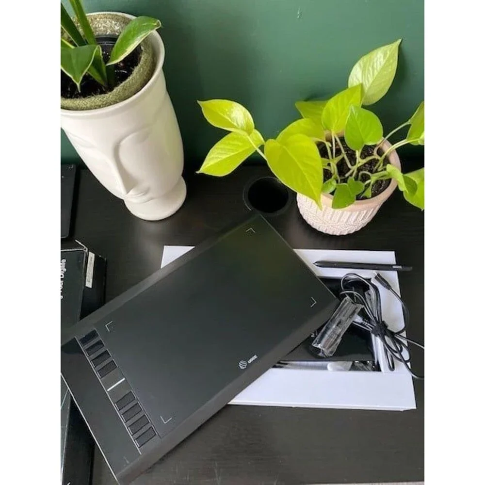 M708 Graphics Tablet